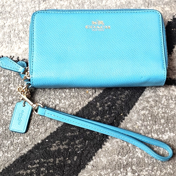 Coach Bags EUC Double Zip Bifold Coin Zip Wallet Detachable Wrist Strap Teal - Picture 13 of 16